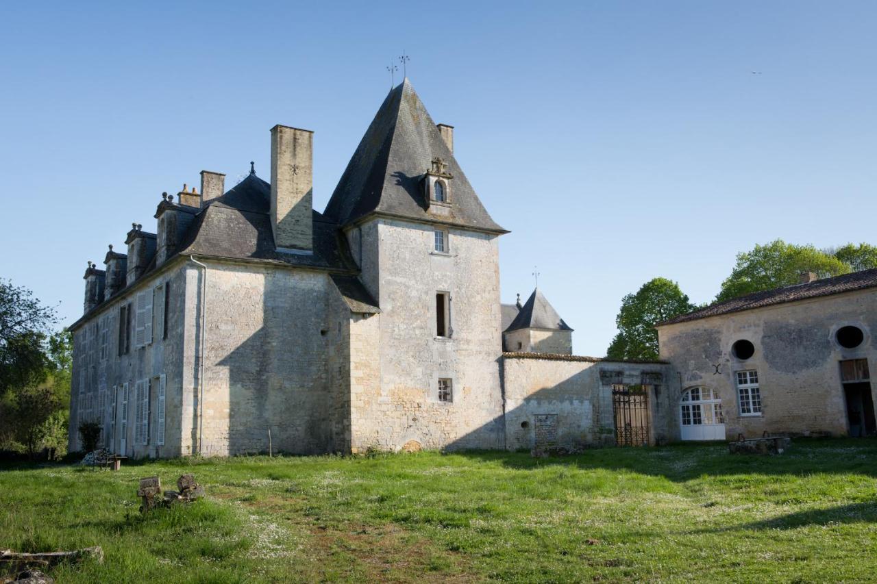 Chateau De Bois Charmant Les Nouillers Exterior foto